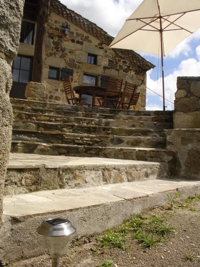 Au Bout Du Ciel - Chez Anna Villa Isserteaux Exterior foto